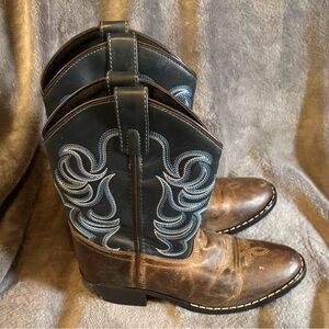 Cody James Boys' Holt Two-Tone Embroidered Western Boots